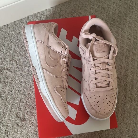 NWT sz 7.5 Nike Women’s Dunk Low premium pink - Picture 2 of 9